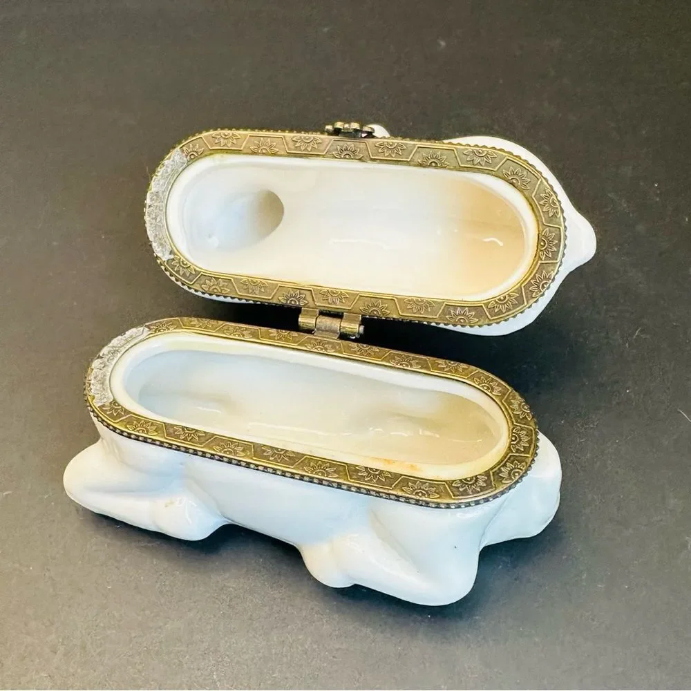 N/A ceramic goldtone